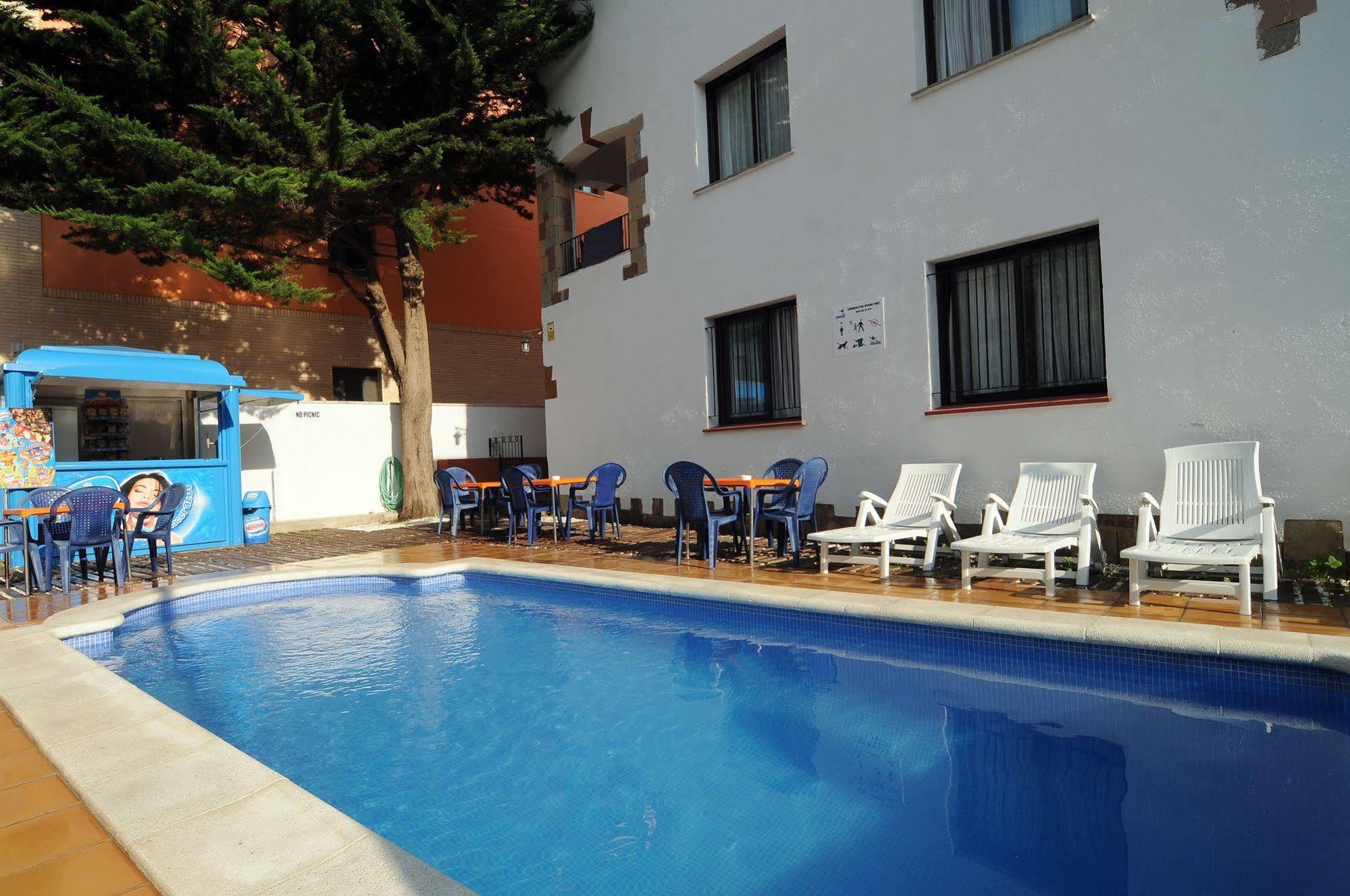 Apartamentos Ar Caribe Lloret de Mar Exterior foto